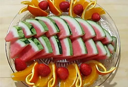 家庭自制简单的水果拼盘,只要西瓜橙子