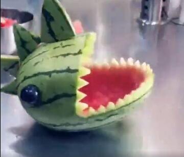 创意水果拼盘做法步骤,漂亮的恐龙水果拼盘