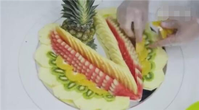 花式水果拼盘做法步骤 制作花式水果拼盘(图文