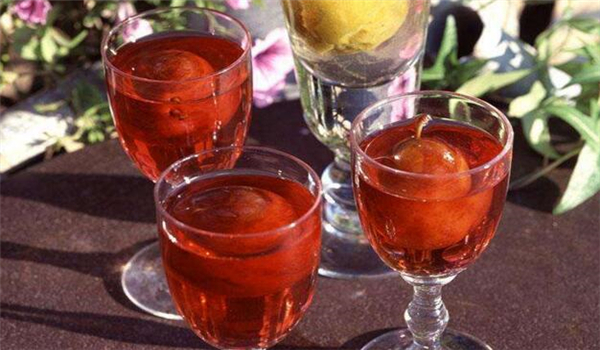 李子酒的酿制方法,李子酒制作具体步骤(详解)