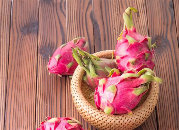火龙果什么时候吃最好,最适合吃火龙果的时间