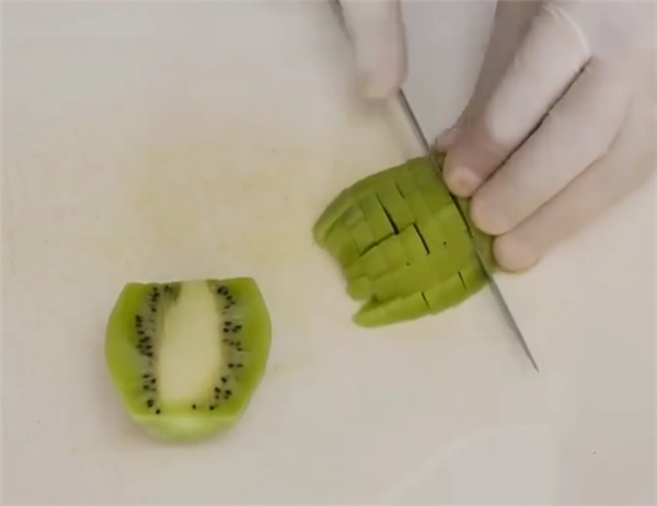 三种水果制作创意水果拼盘,家中也可以制作出高端水果拼盘