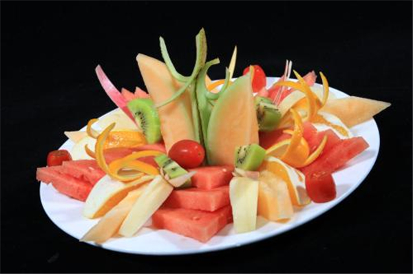 创意水果拼盘图片及做法 撑场面的创意水果拼盘
