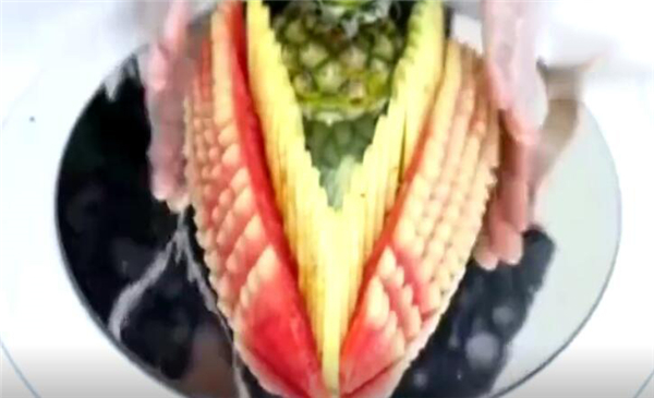 创意水果拼盘图片 超简单星级水果拼盘制作方法(图解)