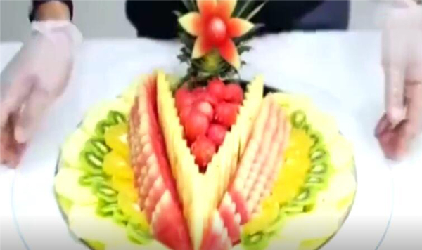 创意水果拼盘图片 超简单星级水果拼盘制作方法(图解)
