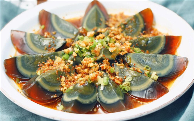 松花蛋是什么蛋做成的,松花蛋是什么蛋变的