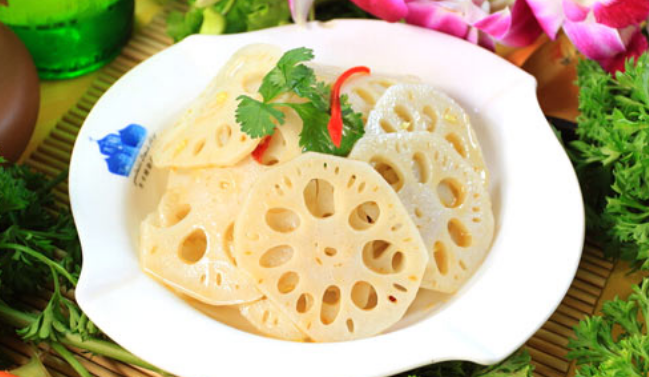 凉拌莲藕怎么做不发黑,凉拌莲藕的做法窍门