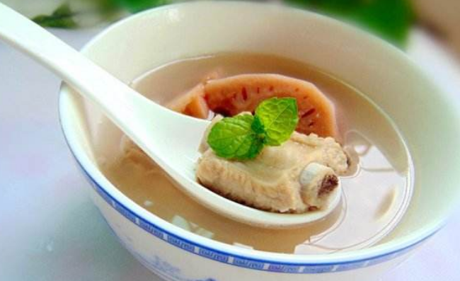 莲藕排骨汤的做法,排骨藕汤的正确做法