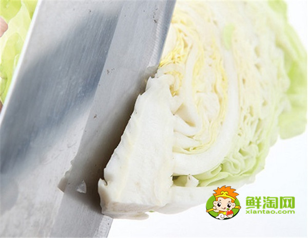 包莱怎么切块图解,包菜怎么切方便穿串