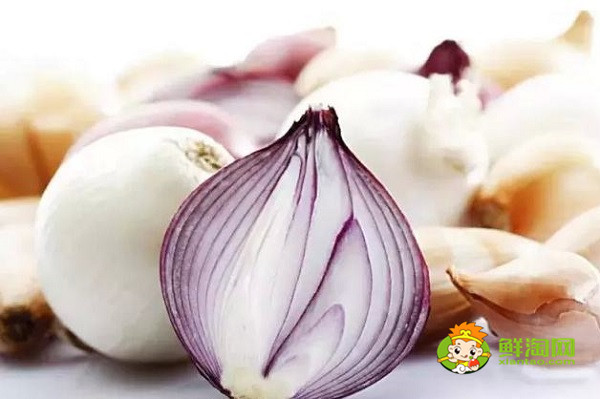 洋葱没熟吃了会怎么样,洋葱生吃好还是炒熟好