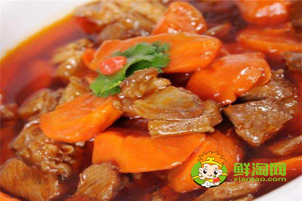 红萝卜削皮好还是不削皮好,猪肉炒胡萝卜要放水吗