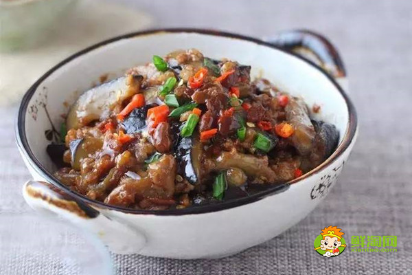 肉末茄子要放水吗,多做这一步,茄子好吃还不油腻