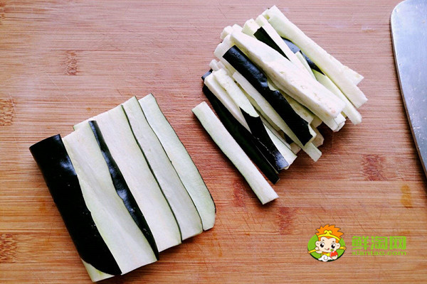 茄子切了后用水泡吗,泡过水的茄子好吃又省油