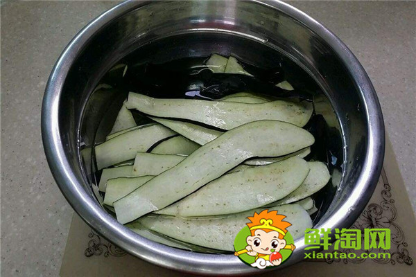 茄子切了后用水泡吗,茄子和瘦肉怎么做好吃