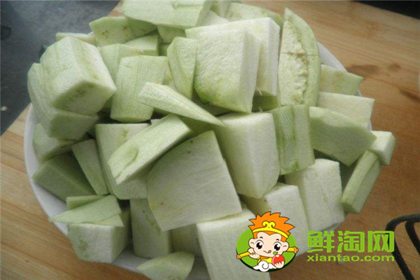 茄子皮削了好还是不削好,吃茄子可以减肥吗