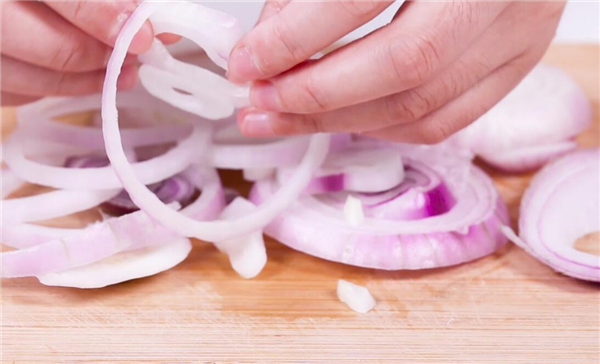 洋葱怎么切圈图解