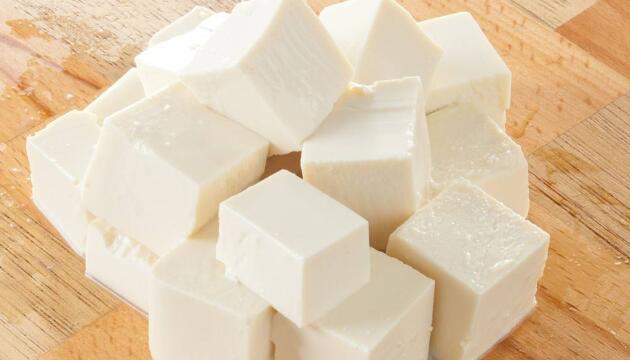 咸蛋黄豆腐用的哪种豆腐